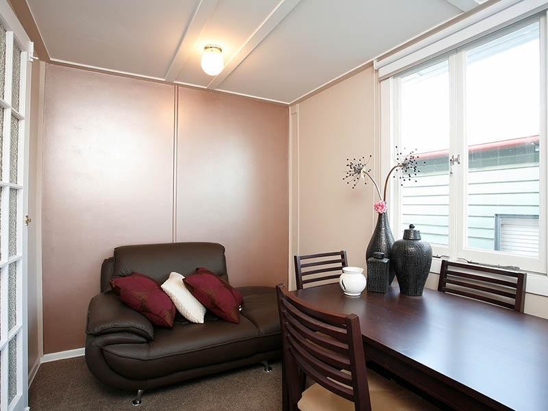 5 Bates Court, East Brisbane QLD 4169