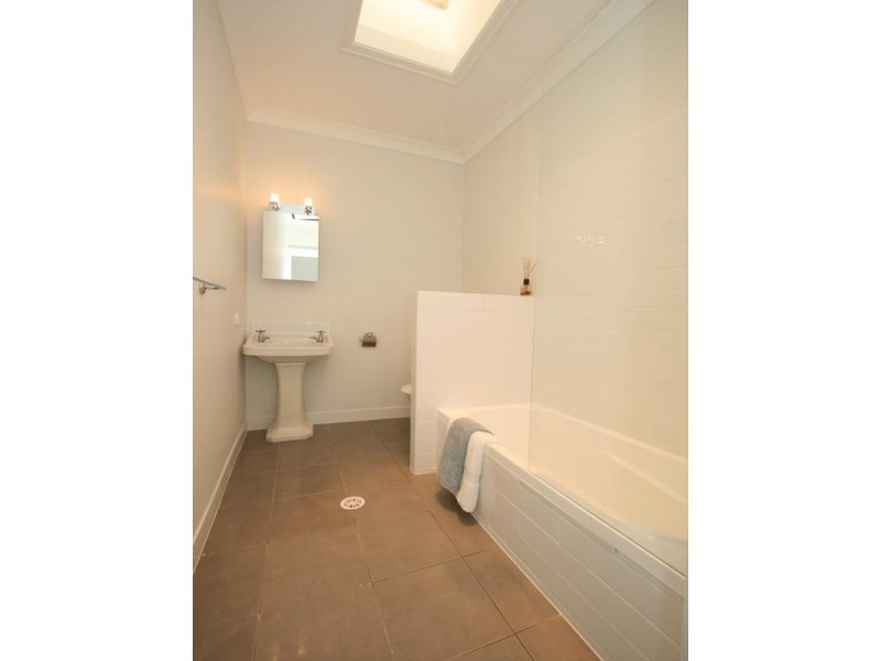 103 Beelarong Street, Morningside QLD 4170