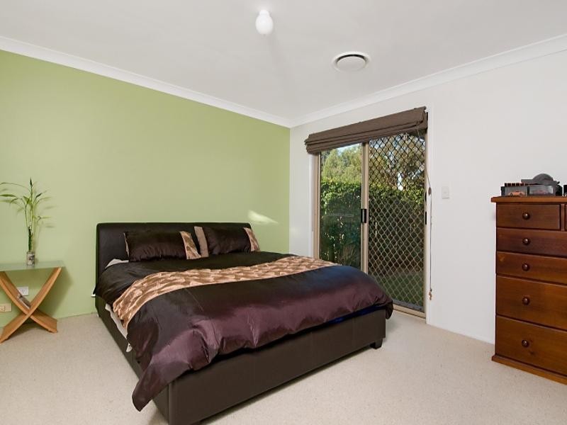 40 Mitchell Place, Belmont QLD 4153