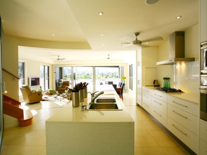 East Brisbane QLD 4169