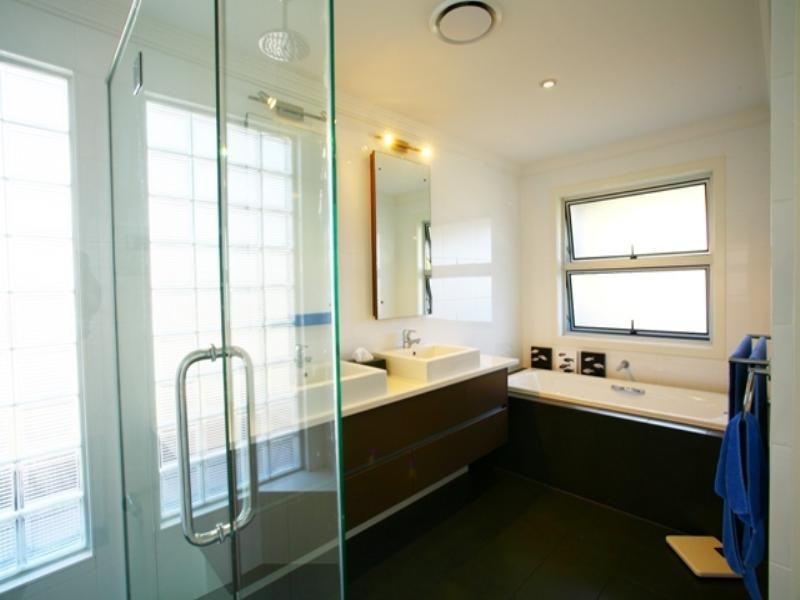 East Brisbane QLD 4169