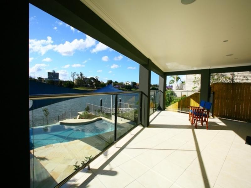 East Brisbane QLD 4169