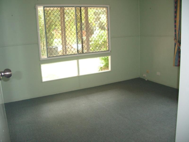 17 Pattison Avenue, Norman Park QLD 4170