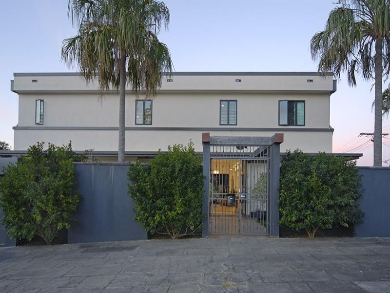 126 Fifth Avenue, Balmoral QLD 4171