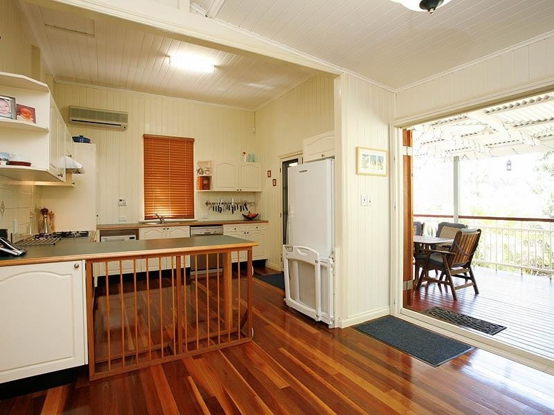 9 Burlington Street, East Brisbane QLD 4169