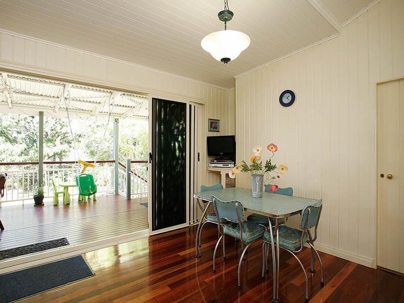 9 Burlington Street, East Brisbane QLD 4169