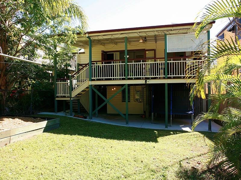 9 Burlington Street, East Brisbane QLD 4169