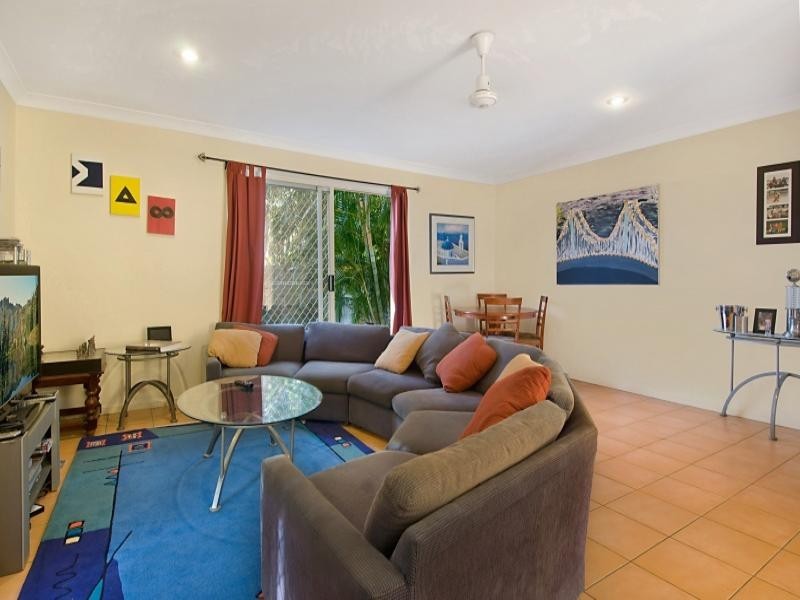 4/28 Barton Road, Hawthorne QLD 4171