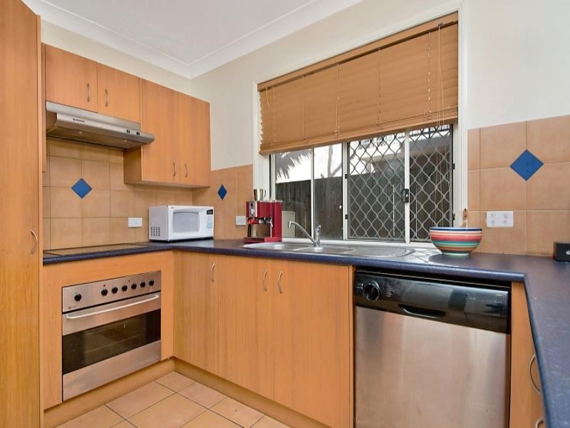 4/28 Barton Road, Hawthorne QLD 4171