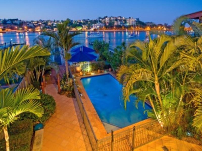 77 McConnell, Bulimba QLD 4171