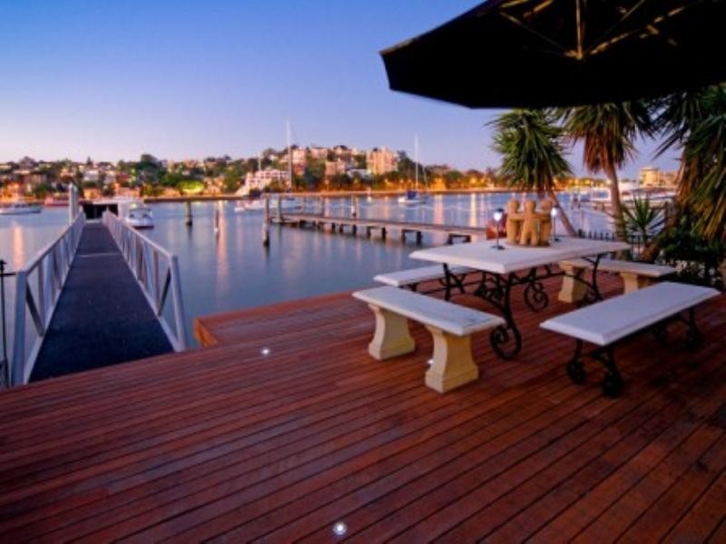 77 McConnell, Bulimba QLD 4171