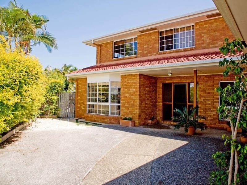 30 Foxmont Drive, Carina QLD 4152