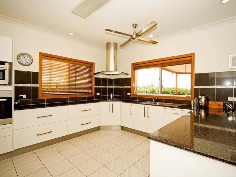 30 Foxmont Drive, Carina QLD 4152