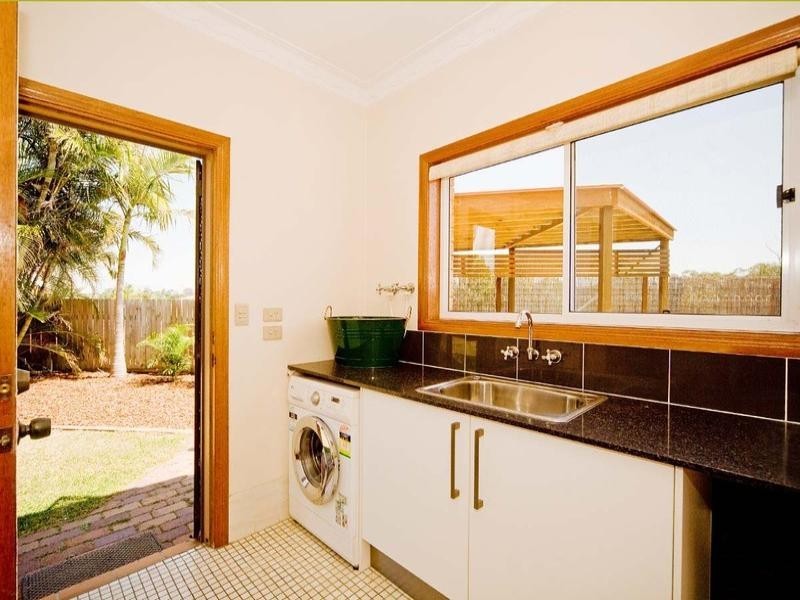 30 Foxmont Drive, Carina QLD 4152