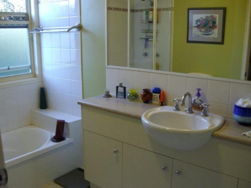 92B Overend Street, Norman Park QLD 4170