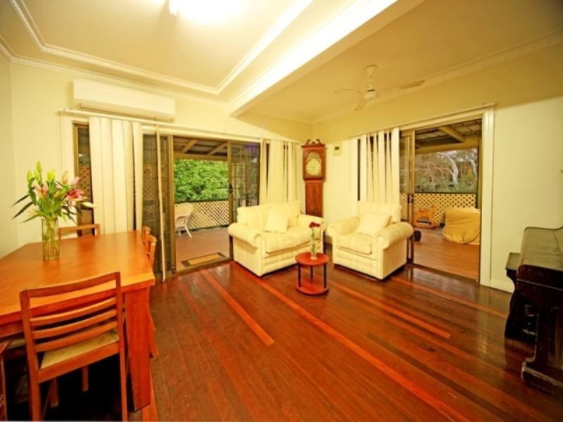 38 Olive Grove, Balmoral QLD 4171