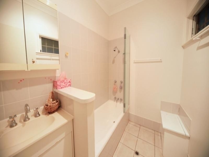 38 Olive Grove, Balmoral QLD 4171