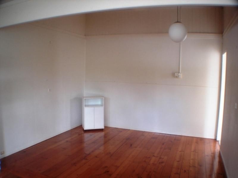 2/15 Wilkins Street, Annerley QLD 4103