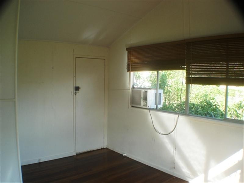 2/15 Wilkins Street, Annerley QLD 4103