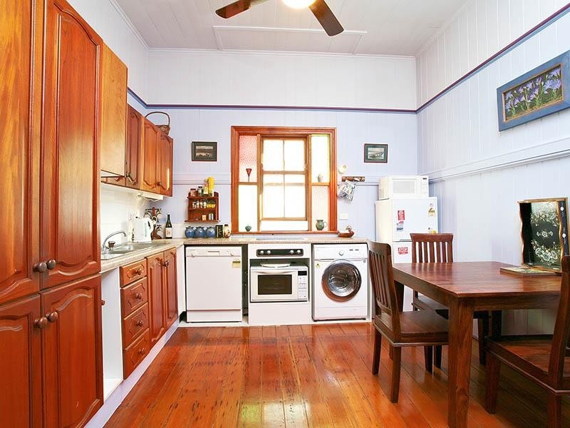 17 Ashfield Street, East Brisbane QLD 4169