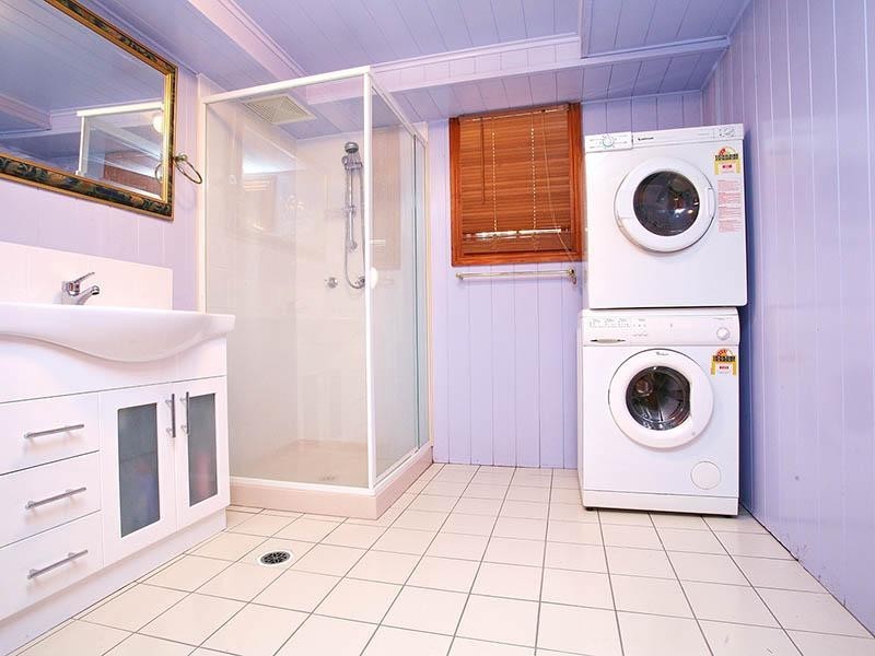 17 Ashfield Street, East Brisbane QLD 4169