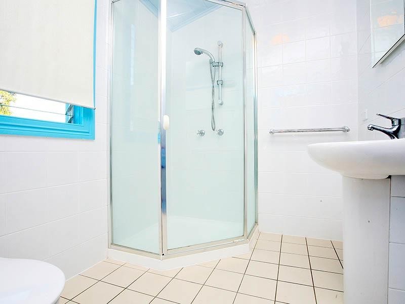 17 Ashfield Street, East Brisbane QLD 4169