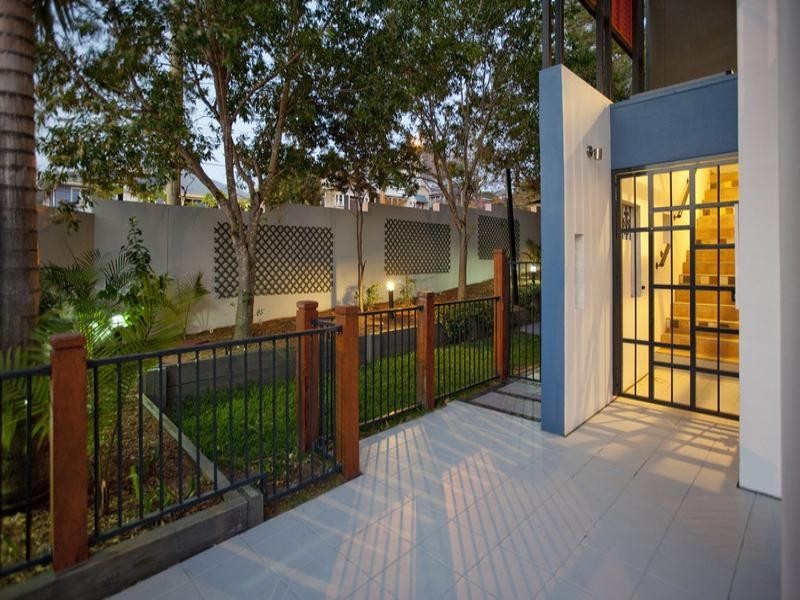 2 Kingfisher Lane, East Brisbane QLD 4169