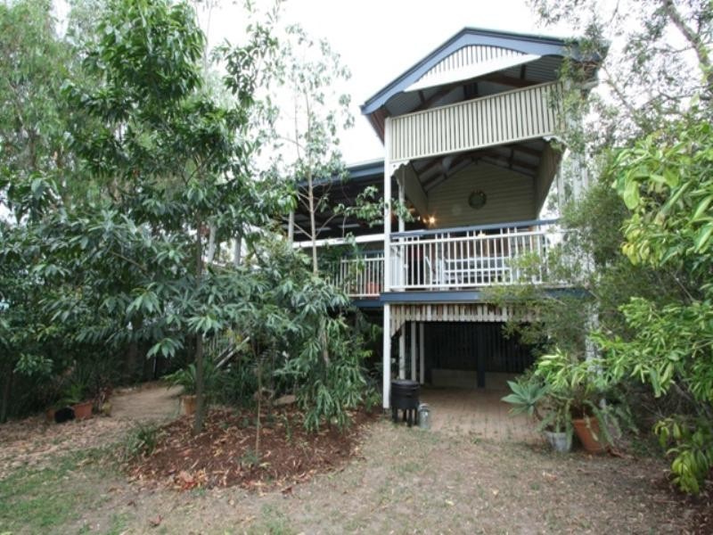69 Longfellow Street, Norman Park QLD 4170