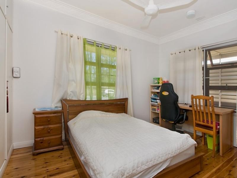 326 Richmond Road, Cannon Hill QLD 4170