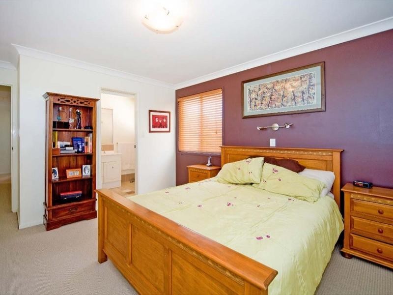 8 Selangor Place, Carina QLD 4152