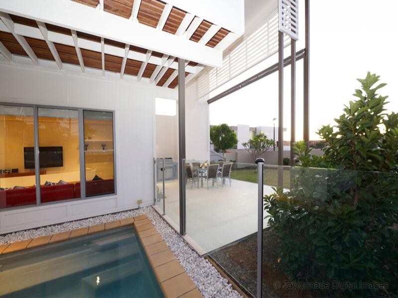 22 Addison Avenue, Bulimba QLD 4171