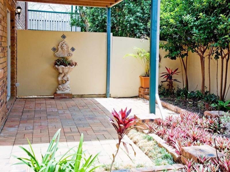 2/49 Princess, Bulimba QLD 4171