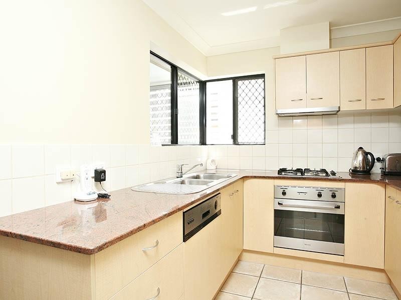2/15 Dickson Street, Morningside QLD 4170