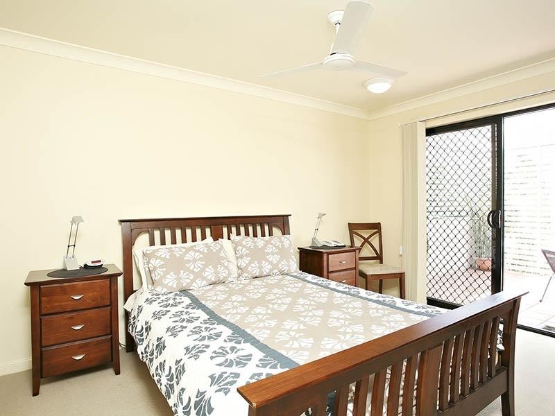 2/15 Dickson Street, Morningside QLD 4170