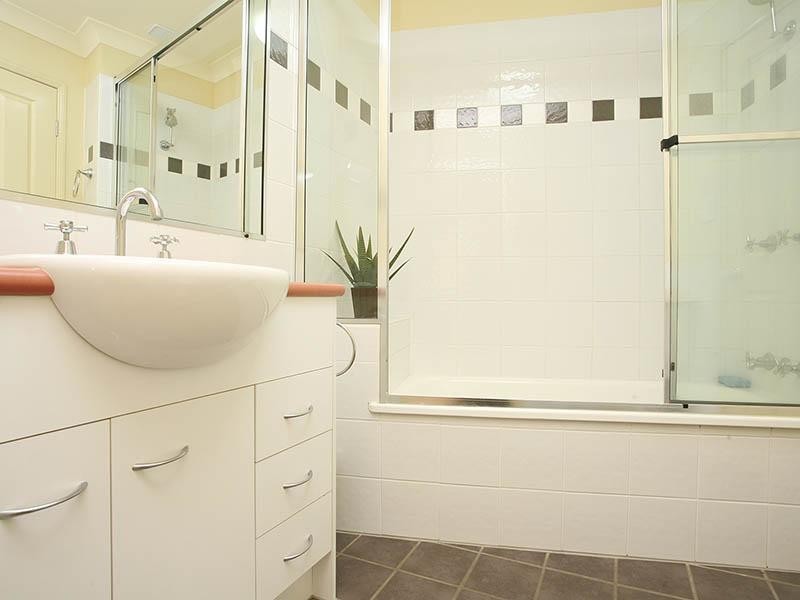 2/15 Dickson Street, Morningside QLD 4170