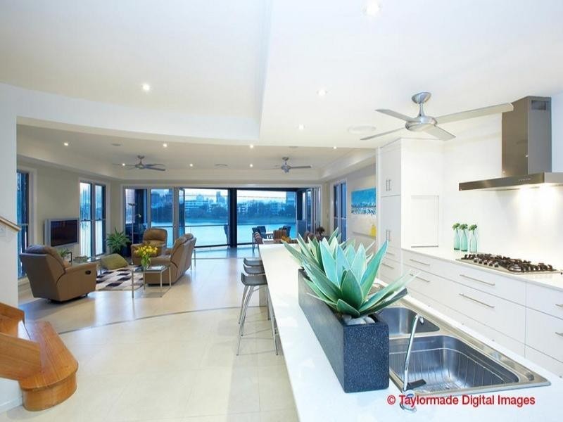 25 Laidlaw Parade, East Brisbane QLD 4169