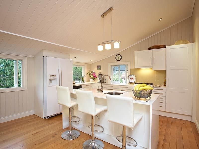 204 Norman Avenue, Norman Park QLD 4170