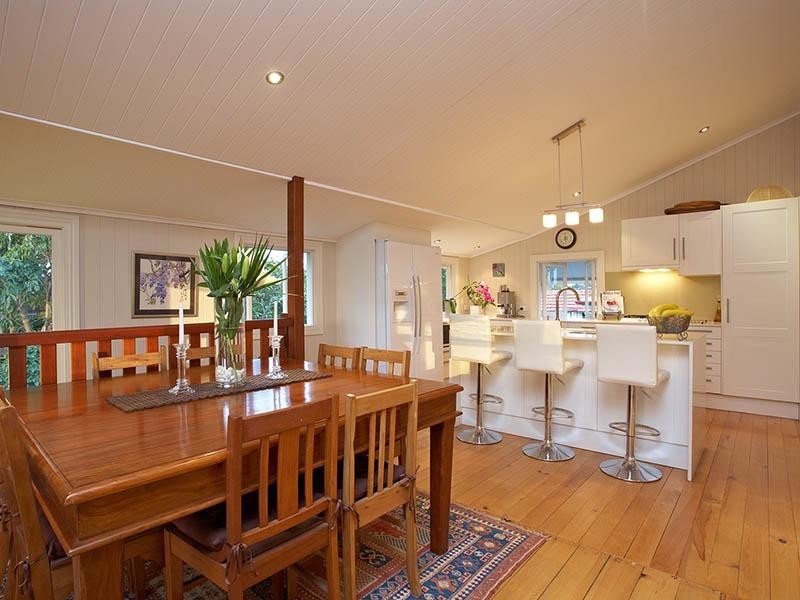 204 Norman Avenue, Norman Park QLD 4170