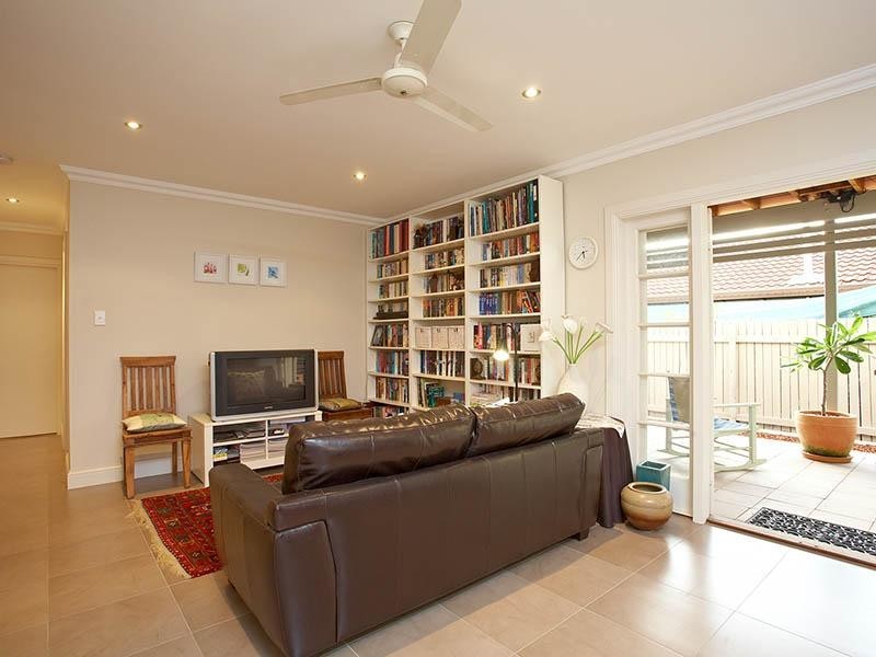 204 Norman Avenue, Norman Park QLD 4170