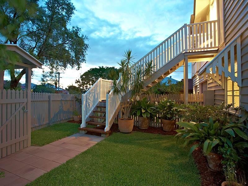 204 Norman Avenue, Norman Park QLD 4170