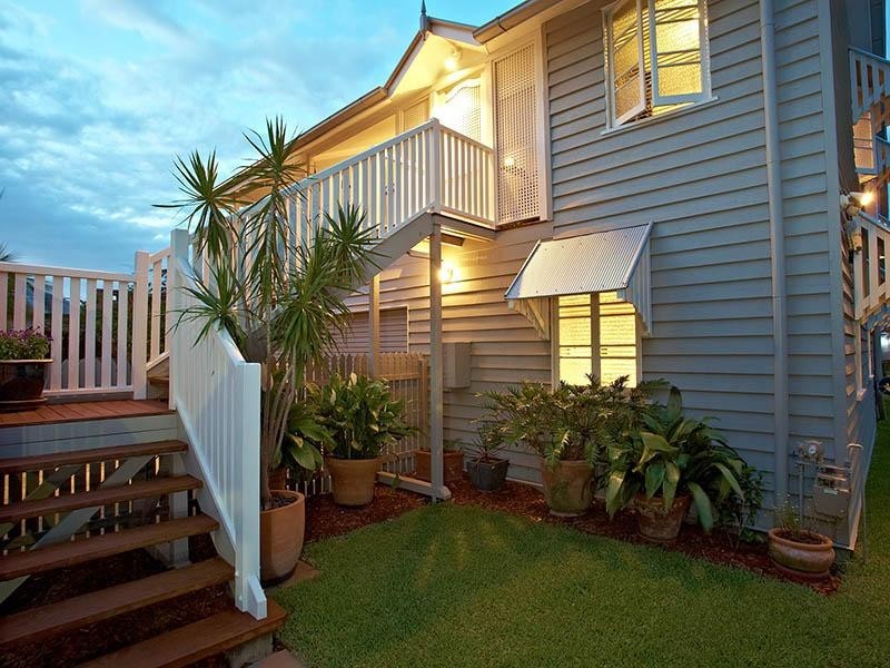 204 Norman Avenue, Norman Park QLD 4170