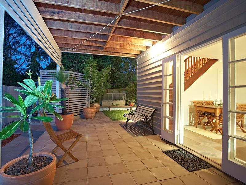 204 Norman Avenue, Norman Park QLD 4170