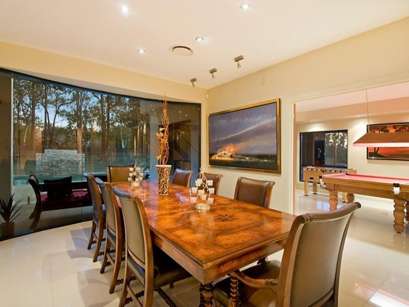 69 Charleton Street, Chandler QLD 4155