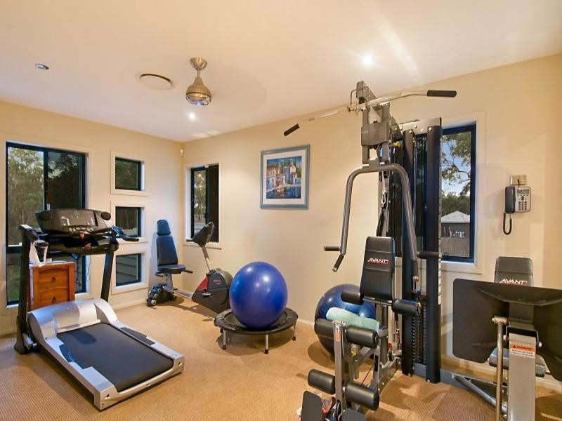 69 Charleton Street, Chandler QLD 4155