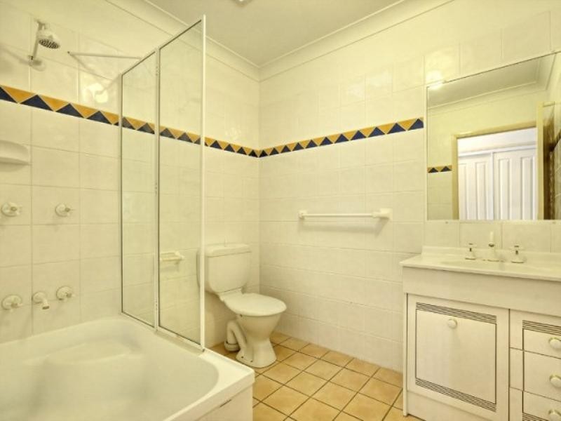 Greenslopes QLD 4120
