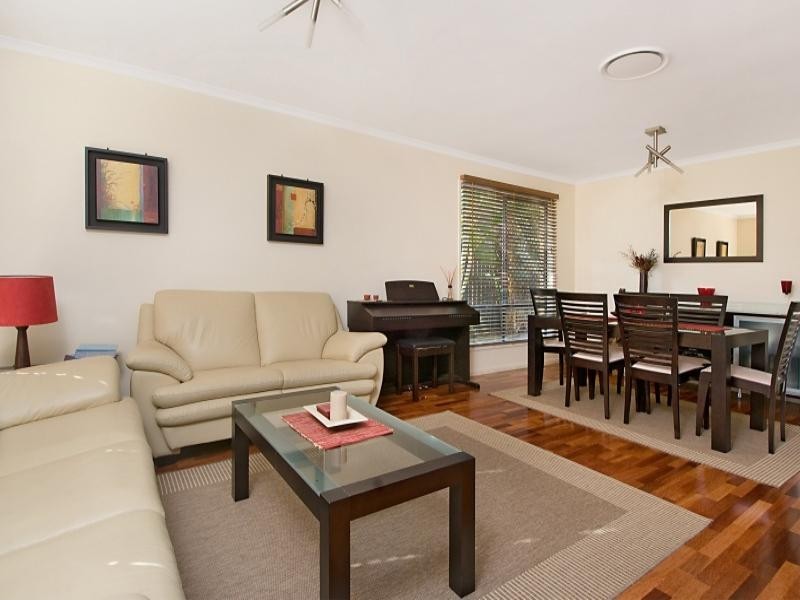 26 Edred Street, Carindale QLD 4152