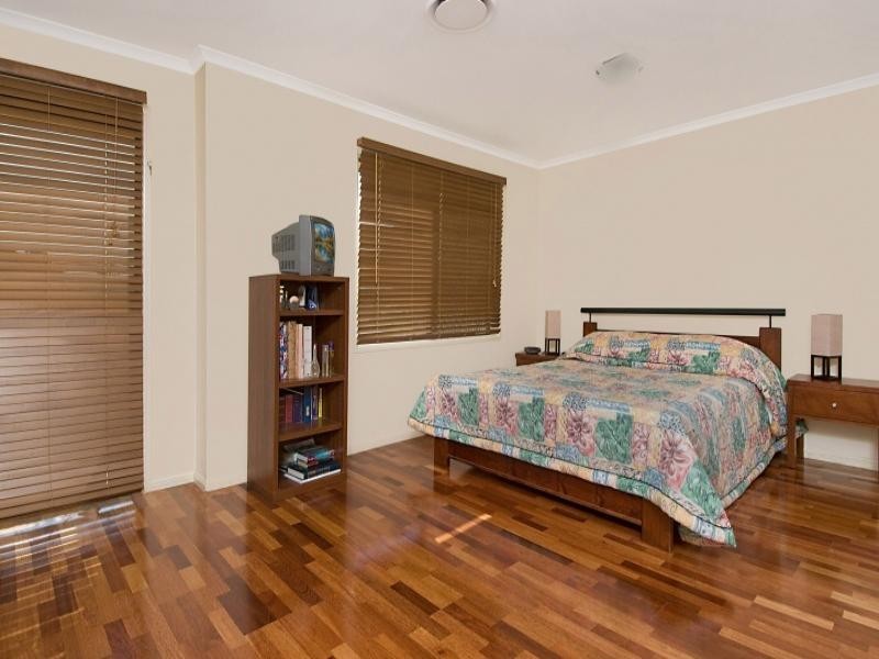 26 Edred Street, Carindale QLD 4152