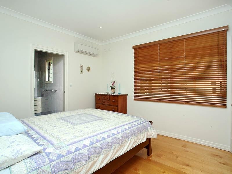 22 Ashfield Street, East Brisbane QLD 4169