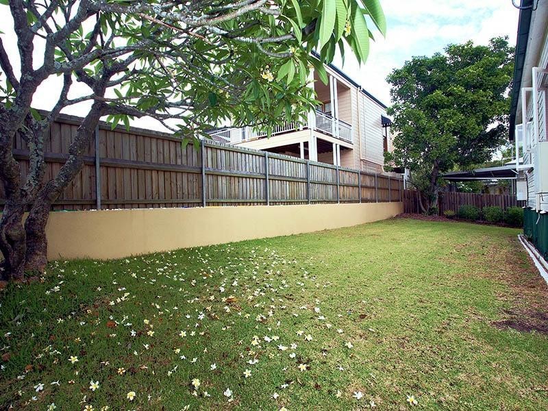 22 Ashfield Street, East Brisbane QLD 4169