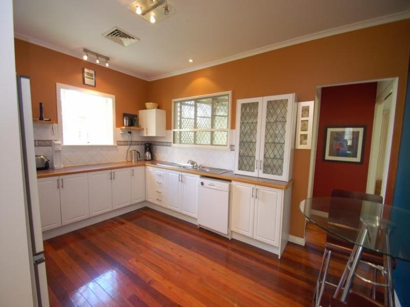 94 Bilyana Street, Balmoral QLD 4171